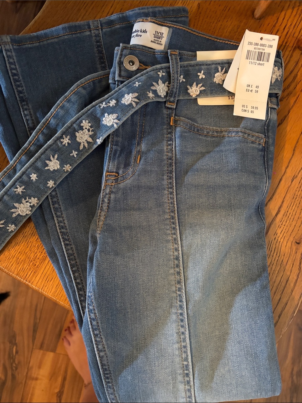 11/12 little Girls' Jeans Abercrombie and fitch kids NWT